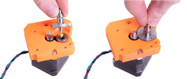 Einbau des Getriebes in den Extruder